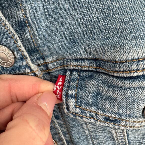 Levi's Denim Trucker Jean Jacket Juniors Size XL Blue Light Wash Denim - Picture 3 of 12